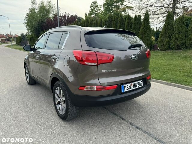 Кіа Sportage, об'ємом двигуна 1.59 л та пробігом 173 тис. км за 10778 $, фото 3 на Automoto.ua