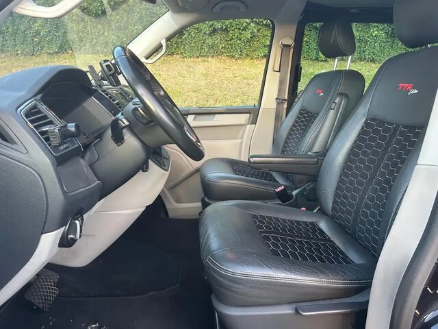 Фольксваген Transporter 2018 у Європі на Automoto.ua Чорний Фольксваген Transporter, об'ємом двигуна 1.97 л та пробігом 187 тис. км за 31431 $, фото 6 на Automoto.ua