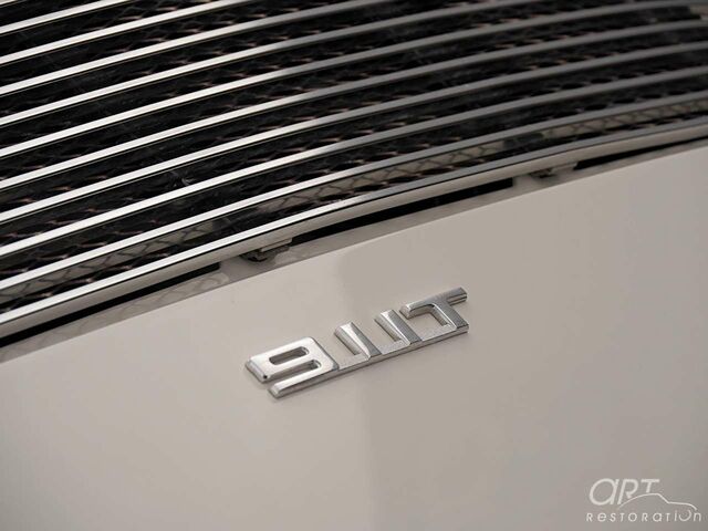 Белый Порше 911, объемом двигателя 0 л и пробегом 49 тыс. км за 86659 $, фото 3 на Automoto.ua