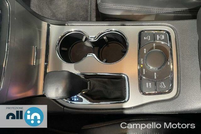 Джип Grand Cherokee 2019 у Європі на Automoto.ua Білий Джип Grand Cherokee, об'ємом двигуна 2.99 л та пробігом 130 тис. км за 25900 $, фото 11 на Automoto.ua