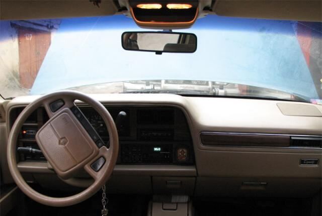 Крайслер Династия, Седан 1988 - 1993 3.3L V6 (185 л.с.)