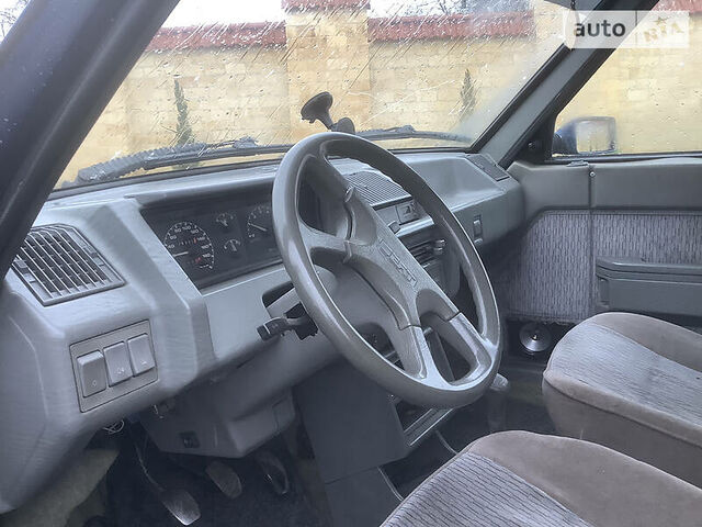 Сеат Малага, Седан 1985 - 1993 Seat  (023A) 1.2