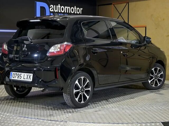Мицубиси Спейс Стар 2022 в Европе на Automoto.ua Черный Мицубиси Спейс Стар, объемом двигателя 1.19 л и пробегом 52 тыс. км за 13268 $, фото 4 на Automoto.ua