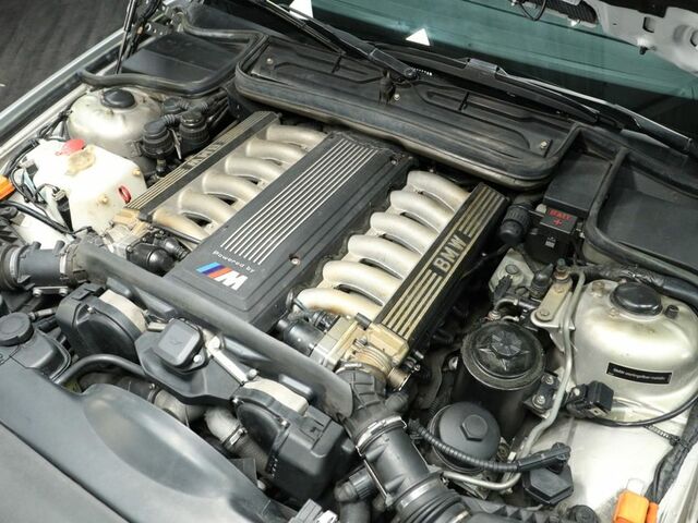 Сірий БМВ 850, об'ємом двигуна 5.58 л та пробігом 69 тис. км за 113834 $, фото 24 на Automoto.ua