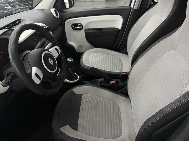 Рено Твинго 2020 в Европе на Automoto.ua Рено Твинго, объемом двигателя 1 л и пробегом 89 тыс. км за 7890 $, фото 6 на Automoto.ua