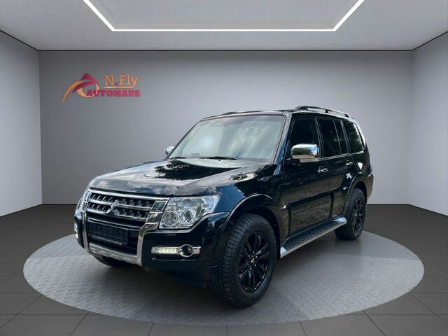 Міцубісі Паджеро 2016 у Європі на Automoto.ua Чорний Міцубісі Паджеро, об'ємом двигуна 3.2 л та пробігом 175 тис. км за 29117 $, фото 1 на Automoto.ua