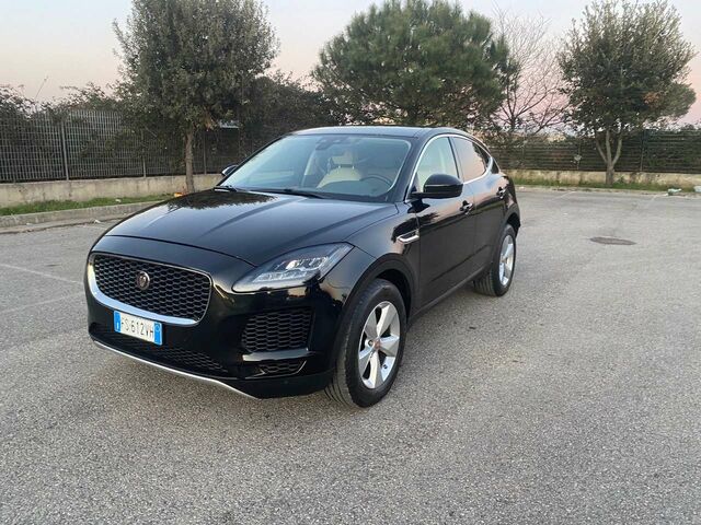 Черный Ягуар E-Pace, объемом двигателя 2 л и пробегом 84 тыс. км за 24298 $, фото 1 на Automoto.ua