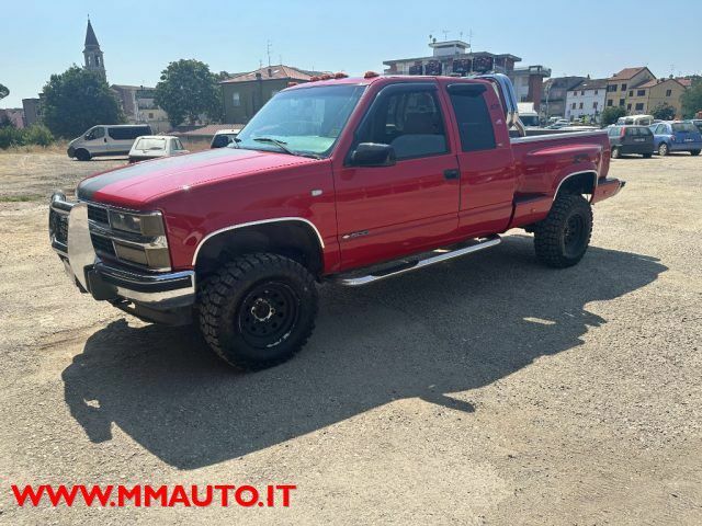 Шевроле Сильверадо 1998 в Европе на Automoto.ua Красный Шевроле Сильверадо, объемом двигателя 6.47 л и пробегом 181 тыс. км за 20652 $, фото 7 на Automoto.ua