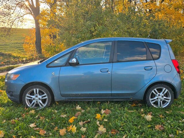 Мицубиси Кольт 2008 в Европе на Automoto.ua Серый Мицубиси Кольт, объемом двигателя 0 л и пробегом 52 тыс. км за 2999 $, фото 1 на Automoto.ua