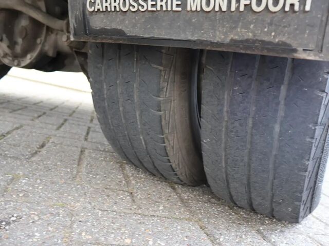 Фольксваген Крафтер 2012 в Европе на Automoto.ua Белый Фольксваген Крафтер, объемом двигателя 1.97 л и пробегом 129 тыс. км за 19366 $, фото 8 на Automoto.ua