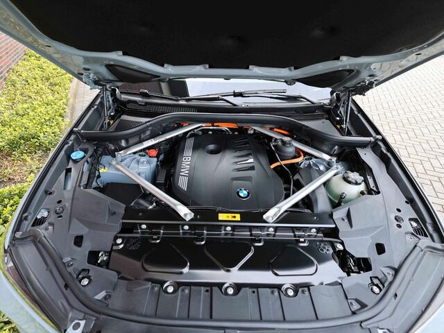 Сірий БМВ Х5, об'ємом двигуна 3 л та пробігом 4 тис. км за 130183 $, фото 7 на Automoto.ua