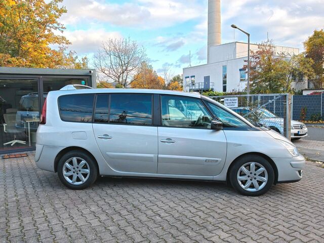 Рено Гранд Эспейс 2012 в Европе на Automoto.ua Серебряный Рено Гранд Эспейс, объемом двигателя 2 л и пробегом 257 тыс. км за 4590 $, фото 3 на Automoto.ua