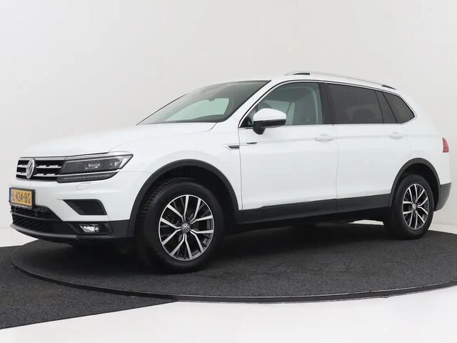 Фольксваген Tiguan Allspace 2018 в Европе на Automoto.ua Белый Фольксваген Tiguan Allspace, объемом двигателя 1.4 л и пробегом 61 тыс. км за 31438 $, фото 4 на Automoto.ua