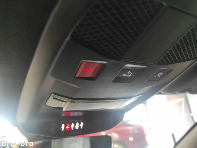 Альфа Ромео Джуниор 2025 в Европе на Automoto.ua Черный Альфа Ромео Джуниор, объемом двигателя 1 л и пробегом 6 тыс. км за 33681 $, фото 28 на Automoto.ua