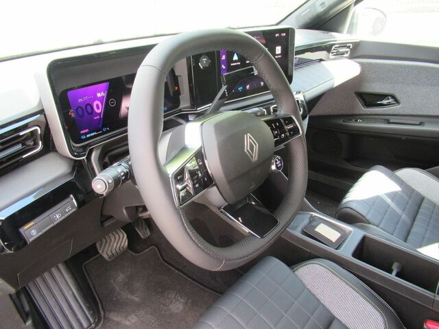 Рено R 4 2025 в Европе на Automoto.ua Зеленый Рено R 4, объемом двигателя 0 л и пробегом 2 тыс. км за 44111 $, фото 8 на Automoto.ua