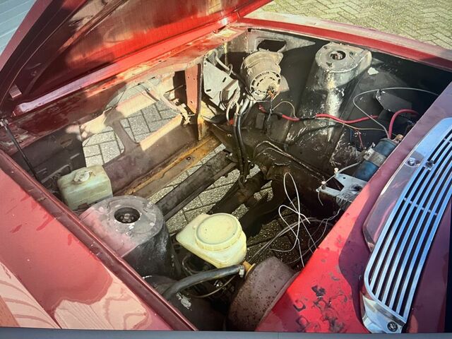 Червоний Тріумф Інша, об'ємом двигуна 3 л та пробігом 99 тис. км за 12075 $, фото 7 на Automoto.ua