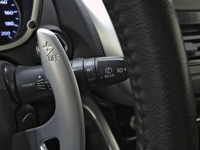 Міцубісі Eclipse Cross 2022 у Європі на Automoto.ua Білий Міцубісі Eclipse Cross, об'ємом двигуна 2.36 л та пробігом 62 тис. км за 25195 $, фото 15 на Automoto.ua