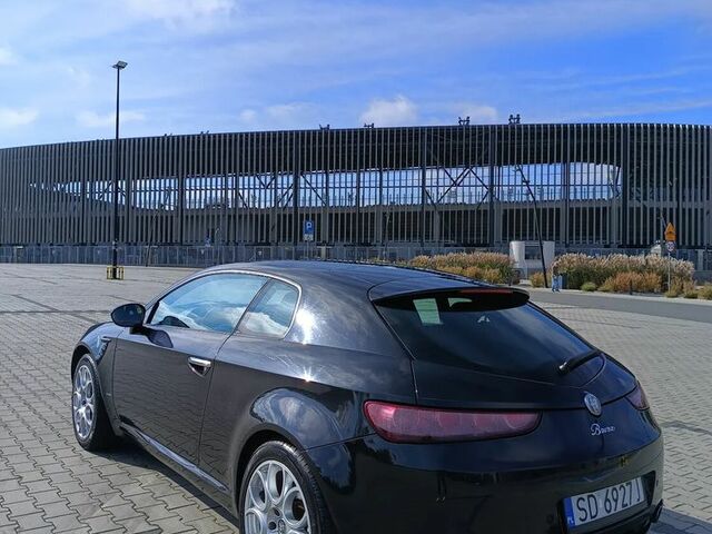 Альфа Ромео Brera 2009 у Європі на Automoto.ua Чорний Альфа Ромео Brera, об'ємом двигуна 1 л та пробігом 215 тис. км за 7991 $, фото 4 на Automoto.ua