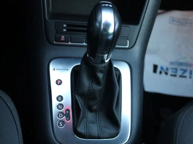 Фольксваген Тігуан 2012 у Європі на Automoto.ua Чорний Фольксваген Тігуан, об'ємом двигуна 1.98 л та пробігом 102 тис. км за 16867 $, фото 8 на Automoto.ua