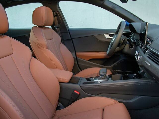 Audi A4 2023 салон Фото салону Audi A4 2023