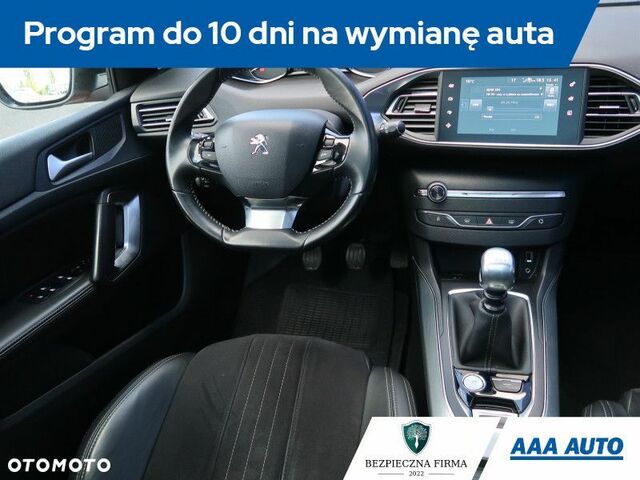 Пежо 308, об'ємом двигуна 1.2 л та пробігом 133 тис. км за 7991 $, фото 7 на Automoto.ua