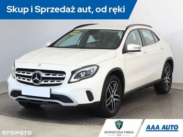 Мерседес ГЛА-Клас 2017 у Європі на Automoto.ua Білий Мерседес ГЛА-Клас, об'ємом двигуна 1 л та пробігом 160 тис. км за 19371 $, фото 1 на Automoto.ua