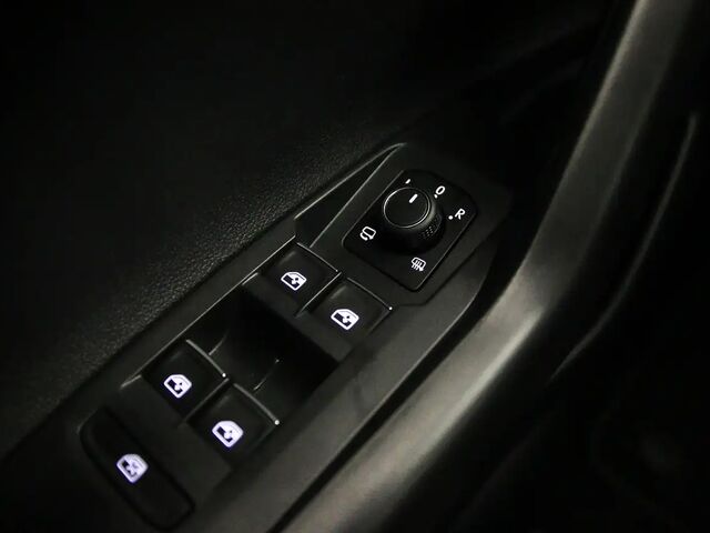 Фольксваген Taigo 2024 у Європі на Automoto.ua Чорний Фольксваген Taigo, об'ємом двигуна 1 л та пробігом 10 тис. км за 40978 $, фото 10 на Automoto.ua