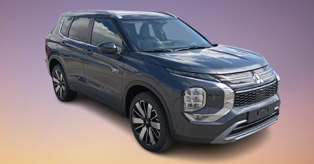 Мицубиси Аутлендер 2025 в Европе на Automoto.ua Серый Мицубиси Аутлендер, объемом двигателя 2.36 л и пробегом 1 тыс. км за 65572 $, фото 1 на Automoto.ua