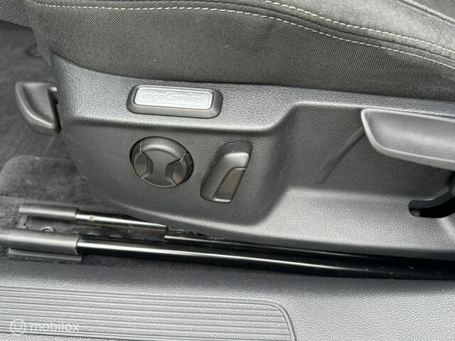 Фольксваген Пассат Варіант 2015 у Європі на Automoto.ua Сірий Фольксваген Пассат Варіант, об'ємом двигуна 1.6 л та пробігом 200 тис. км за 11791 $, фото 19 на Automoto.ua