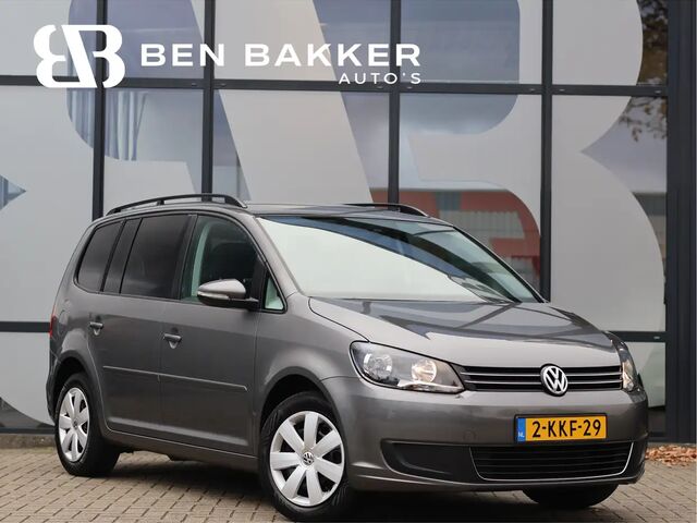 Фольксваген Туран 2013 у Європі на Automoto.ua Сірий Фольксваген Туран, об'ємом двигуна 1.39 л та пробігом 160 тис. км за 9270 $, фото 1 на Automoto.ua