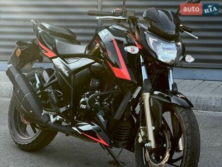 Черный TVS Apache RTR 200, объемом двигателя 0.2 л и пробегом 12 тыс. км за 1850 $, фото 1 на Automoto.ua