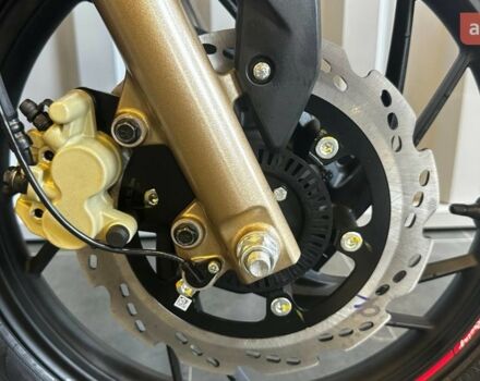 купить новое авто TVS Apache RTR 200 2025 года от официального дилера Вояж Motorsports TVS фото
