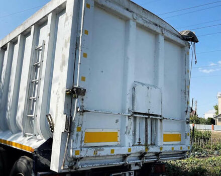 United Trailers 6017 1998 в Тернополе на Automoto.ua Белый United Trailers 6017, объемом двигателя 0 л и пробегом 900 тыс. км за 10700 $, фото 1 на Automoto.ua