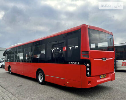 Красный VDL Ambassador, объемом двигателя 5.7 л и пробегом 670 тыс. км за 37674 $, фото 4 на Automoto.ua