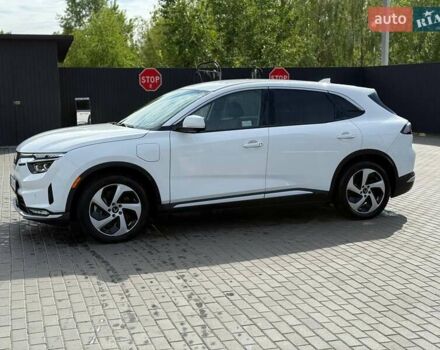 Белый VinFast VF-8, объемом двигателя 0 л и пробегом 26 тыс. км за 19700 $, фото 9 на Automoto.ua