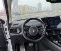 Белый VinFast VF-8, объемом двигателя 0 л и пробегом 26 тыс. км за 19700 $, фото 19 на Automoto.ua