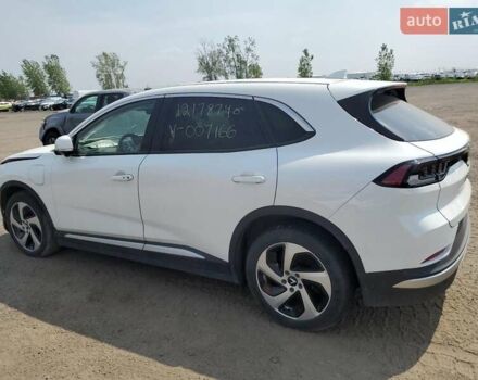 Белый VinFast VF-8, объемом двигателя 0 л и пробегом 18 тыс. км за 12500 $, фото 1 на Automoto.ua