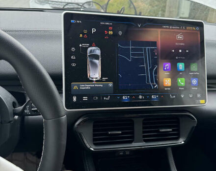 Белый VinFast VF-8, объемом двигателя 0 л и пробегом 3 тыс. км за 12999 $, фото 21 на Automoto.ua