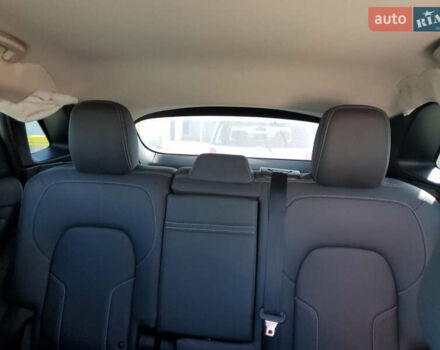 Чорний VinFast VF-8, об'ємом двигуна 0 л та пробігом 19 тис. км за 14800 $, фото 7 на Automoto.ua