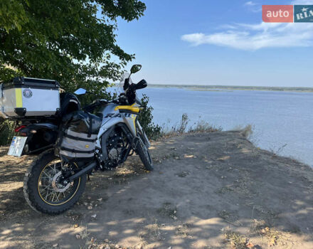 Жовтий Voge 300 Rally, об'ємом двигуна 0.29 л та пробігом 8 тис. км за 3500 $, фото 2 на Automoto.ua