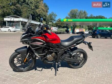 Voge 300DS 2021 в Киеве на Automoto.ua Красный Voge 300DS, объемом двигателя 0.29 л и пробегом 6 тыс. км за 3000 $, фото 1 на Automoto.ua