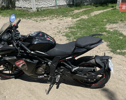 Чорний Voge 300RR, об'ємом двигуна 0.35 л та пробігом 2 тис. км за 2000 $, фото 4 на Automoto.ua