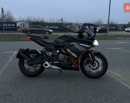 Чорний Voge 300RR, об'ємом двигуна 0.29 л та пробігом 13 тис. км за 2400 $, фото 4 на Automoto.ua