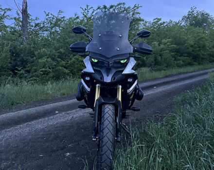 Voge DS525X 2024 в Хмельницком на Automoto.ua Серый Voge DS525X, объемом двигателя 0.49 л и пробегом 7 тыс. км за 5850 $, фото 4 на Automoto.ua