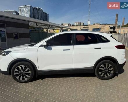 Белый Weltmeister EX5, объемом двигателя 0 л и пробегом 160 тыс. км за 12700 $, фото 4 на Automoto.ua