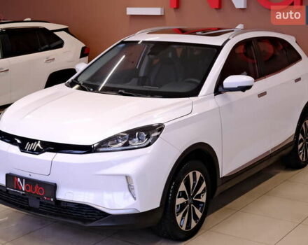 Белый Weltmeister EX5, объемом двигателя 0 л и пробегом 114 тыс. км за 11900 $, фото 2 на Automoto.ua