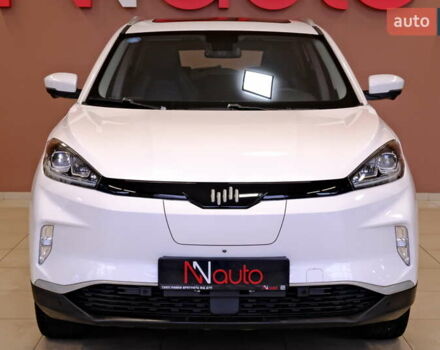 Белый Weltmeister EX5, объемом двигателя 0 л и пробегом 114 тыс. км за 11900 $, фото 1 на Automoto.ua