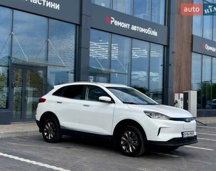 Белый Weltmeister EX5, объемом двигателя 0 л и пробегом 40 тыс. км за 16400 $, фото 10 на Automoto.ua