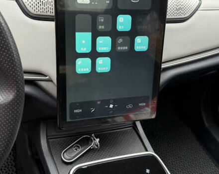 Серый Weltmeister EX5, объемом двигателя 0 л и пробегом 54 тыс. км за 24300 $, фото 7 на Automoto.ua