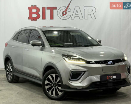 Серый Weltmeister EX5, объемом двигателя 0 л и пробегом 58 тыс. км за 25000 $, фото 2 на Automoto.ua